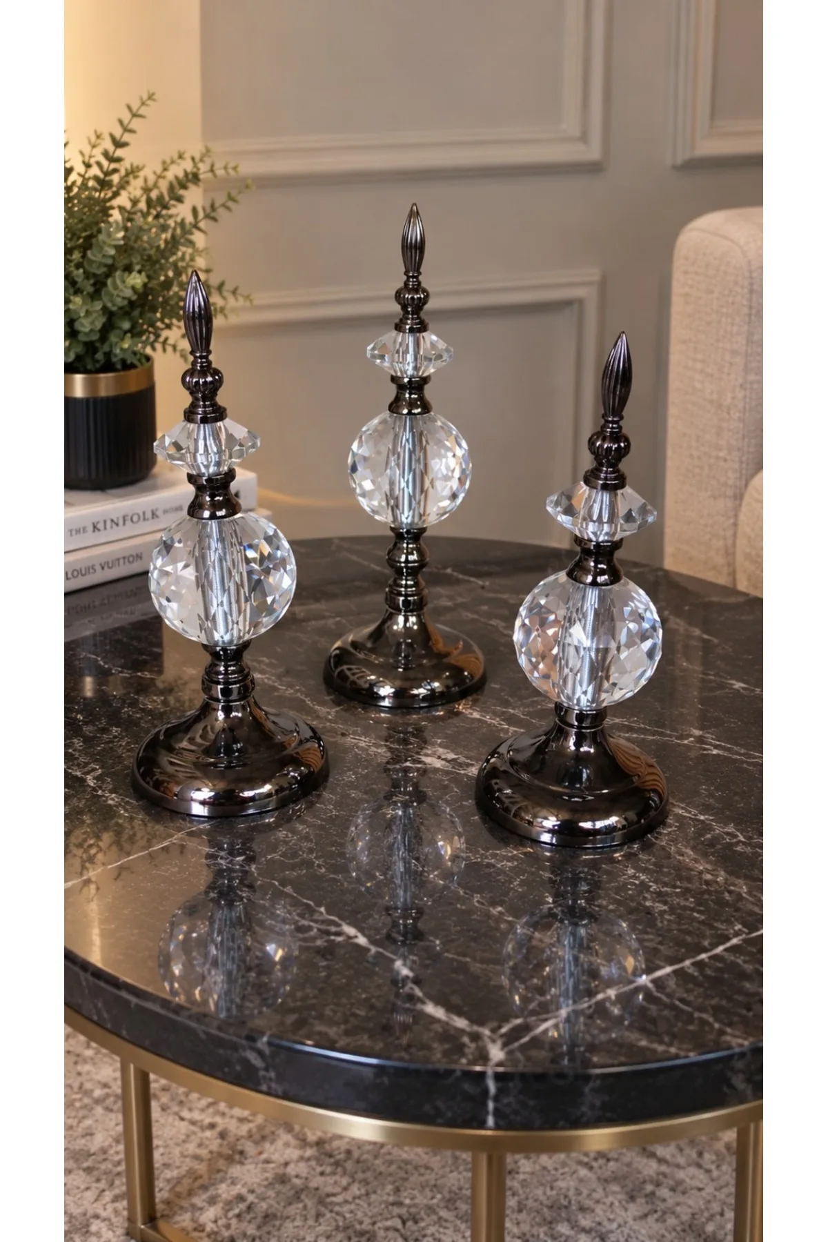 Kristal Detaylı Metal Gövdeli Dekoratif Aksesuar (FÜME)